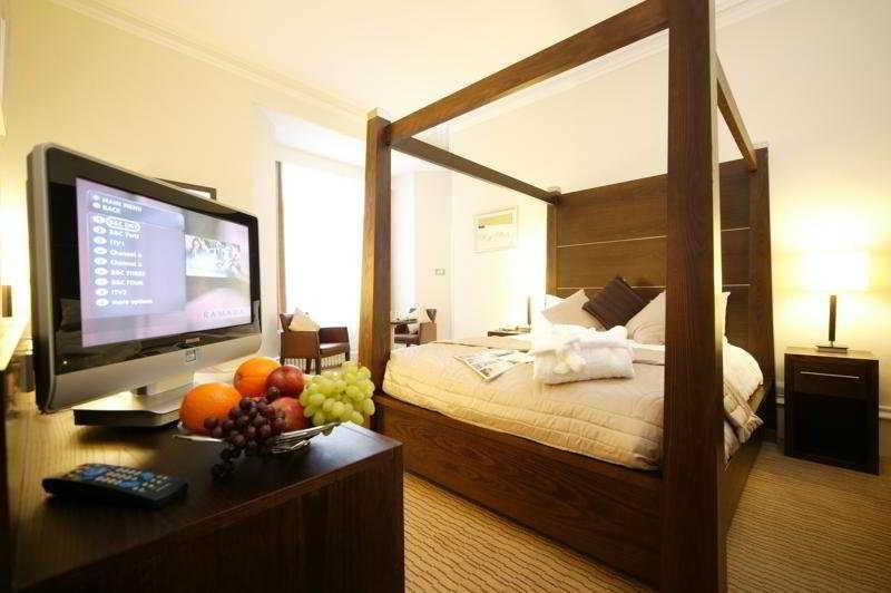 Mercure Bradford, Bankfield Hotel Bradford  Room photo